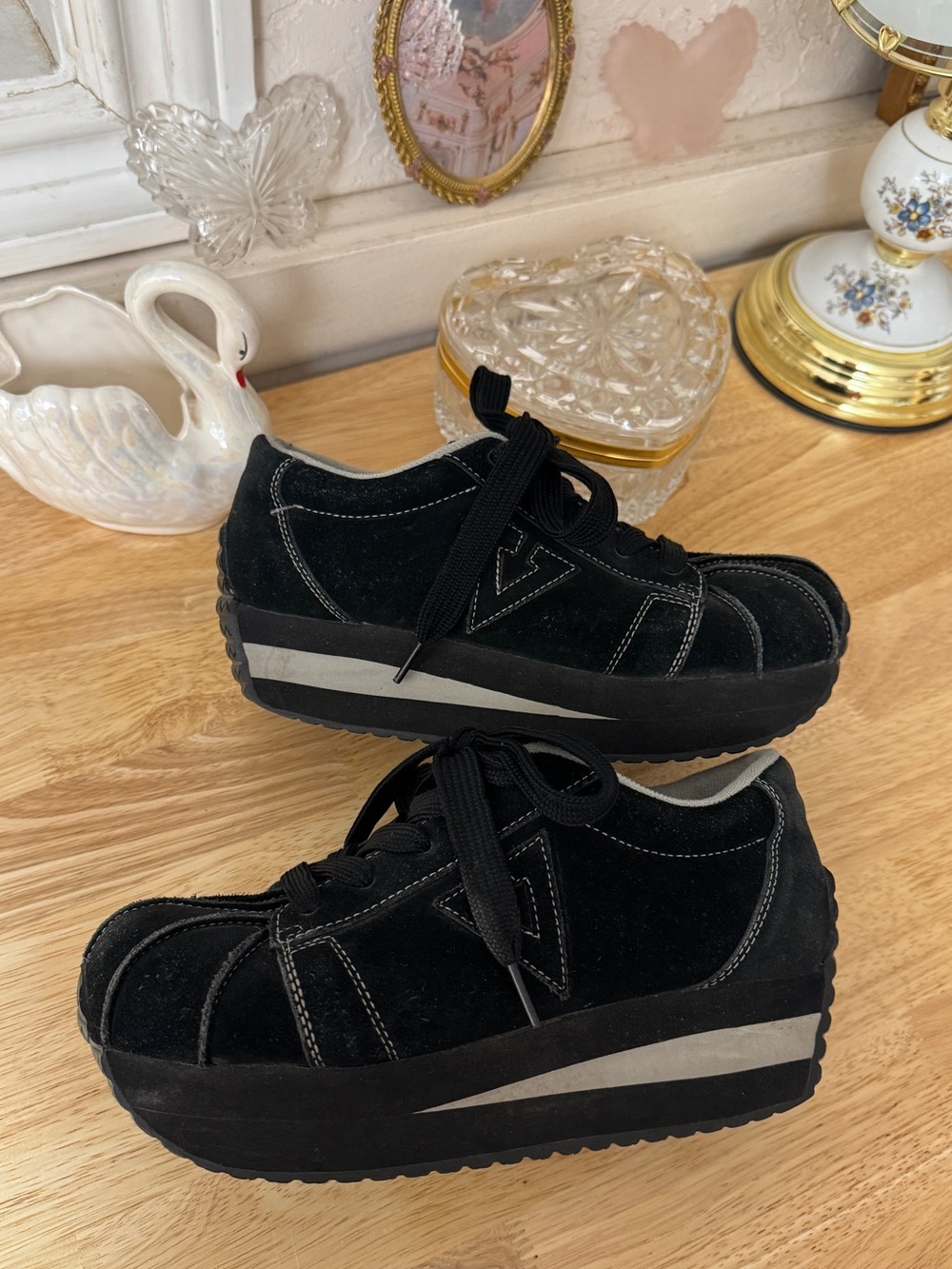 🖤 Y2K Chunky Platform Sneakers – Volatile (Size 9) 🖤 Grunge Punk